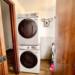 Zona 14 • Apartamento en Venta • Edificio Casa Roble — Apartamento en Venta en Casa Roble, Zona 14, Guatemala, Ciudad — miniatura 8 de 13