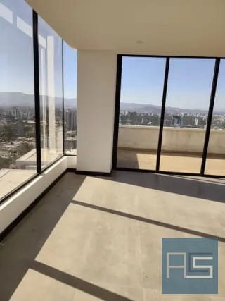 *Increíble Penthouse de 2 hab con jardín para estrenar, en venta en Vista Hermosa II, zona 15.  Vistas espectaculares* — Apartamento en Venta en Arles, Zona 15, Guatemala, Ciudad — miniatura 3 de 15