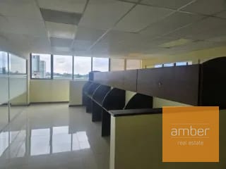 Oficina en zona 10 — Oficina en Alquiler en Zona 10, Guatemala, Ciudad — miniatura 12 de 13