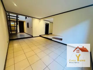 Casa en venta zona 16  Ensenada de San Isidro — Casa en Venta en Ensenada de San Isidro, Zona 16, Guatemala, Ciudad — miniatura 1 de 17