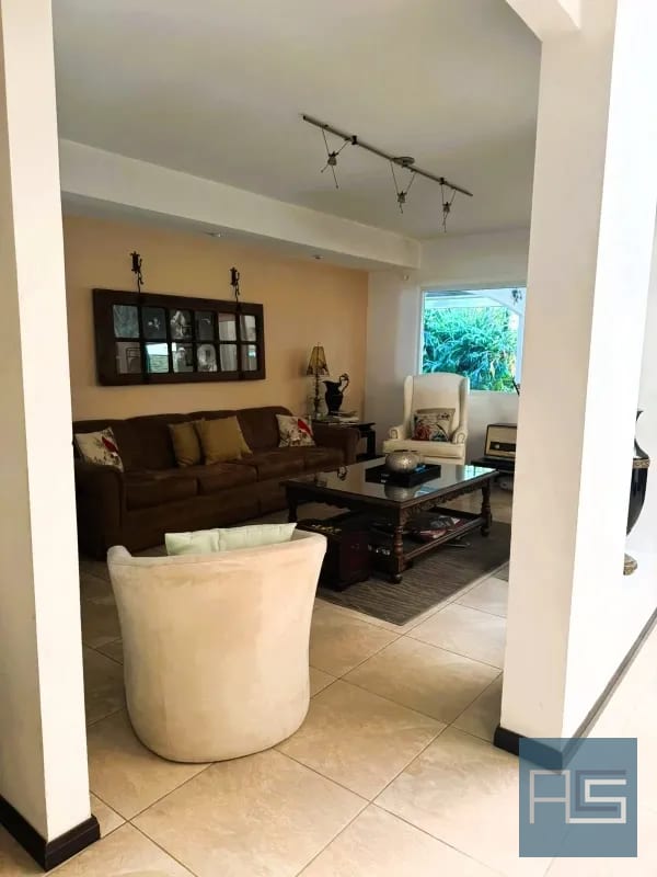 *Casa amplia de 4 hab en VENTA,  La Fontana 2, Carretera a El Salvador* — Casa en Venta en La Fontana II, Carretera a El Salvador, Guatemala, Ciudad — foto 16 de 17