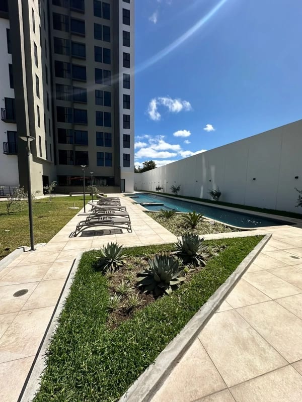 Apartamentos en Venta en Zona 11 – Elegancia y Ubicación Estratégica | Gamas Legacy — Apartamento en Venta en Zona 11, Guatemala, Ciudad — foto 2 de 2