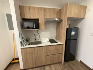 Apartamento en Renta Amueblado Zona 15 VH1 — Apartamento en Alquiler en Zona 15, Guatemala, Ciudad — miniatura 1 de 12