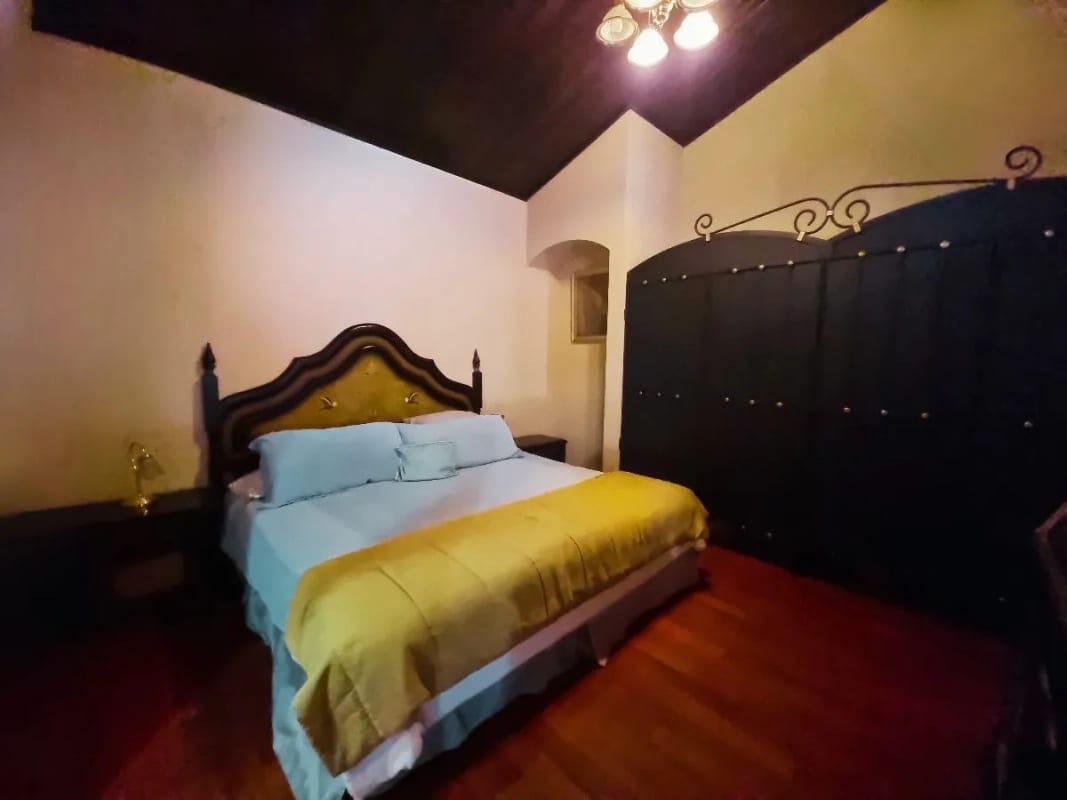 Casa en Venta en Antigua Guatemala — Casa en Venta en Dentro del Casco, Antigua, Sacatepéquez — foto 12 de 17