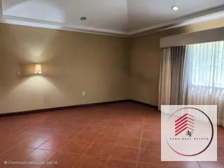 Venta de Hermosa Casa en Casa y Campo KM. 23.5 Carretera al Salvador — Casa en Venta en Carretera a El Salvador, Guatemala, Ciudad — miniatura 1 de 17
