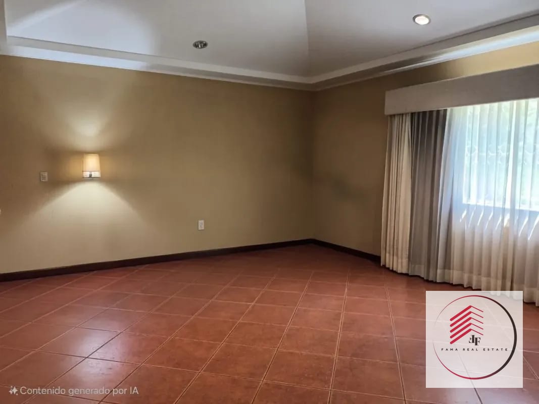 Venta de Hermosa Casa en Casa y Campo KM. 23.5 Carretera al Salvador — Casa en Venta en Carretera a El Salvador, Guatemala, Ciudad — foto 1 de 17