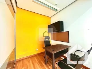 Oficina en renta, Edificio Platina zona 10 — Oficina en Alquiler en Zona 10, Guatemala, Ciudad — miniatura 15 de 17