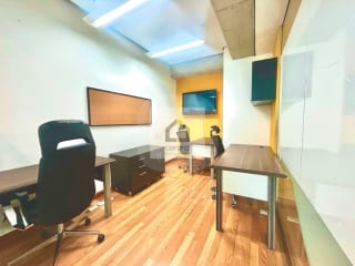 Oficina en renta, Edificio Platina zona 10 — Oficina en Alquiler en Zona 10, Guatemala, Ciudad — miniatura 2 de 17