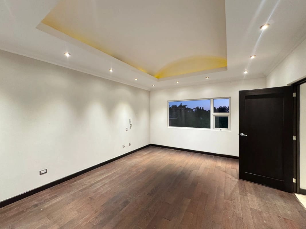Casa en Venta Condominio Colinas de Castel — Casa en Venta en Colinas de Castel, Carretera a El Salvador, Guatemala, Ciudad — foto 4 de 12