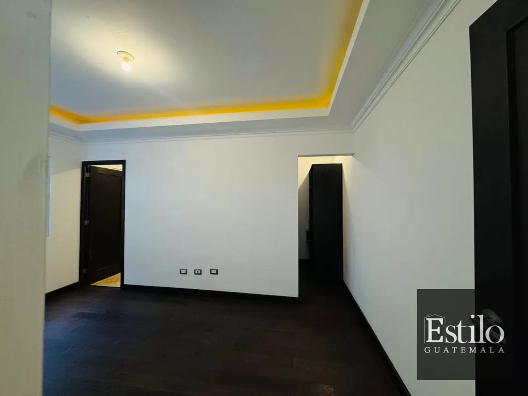 Casa en Venta Condominio Colinas de Castel — Casa en Venta en Colinas de Castel, Carretera a El Salvador, Guatemala, Ciudad — foto 3 de 12