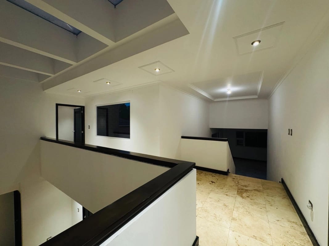 Casa en Venta Condominio Colinas de Castel — Casa en Venta en Colinas de Castel, Carretera a El Salvador, Guatemala, Ciudad — foto 2 de 12