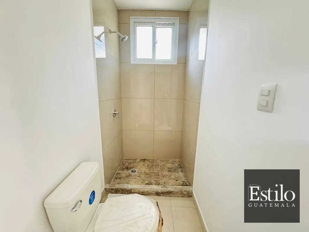 Hermosa Casa en Venta Hacienda las Mercedes — Casa en Venta en San José Pinula, Guatemala, Ciudad — foto 3 de 12