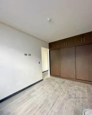 CASA EN VENTA EN ZONA 16 PARA ESTRENAR — Casa en Venta en Hacienda Real, Zona 16, Guatemala, Ciudad — miniatura 4 de 9