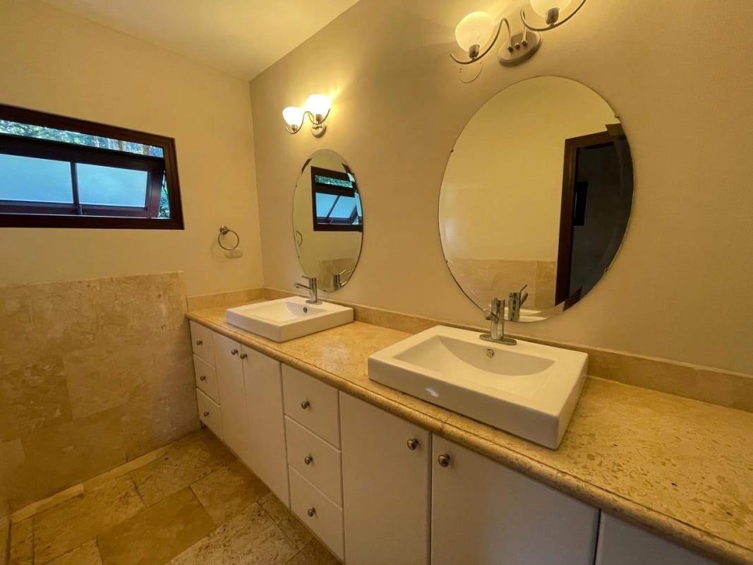 MUXBAL CASA VENTA, 554 MTS2, 3 DORMITORIOS, ESTUDIO O DORMITORIO CON BAÑO COMPLETO $650,000 — Casa en Venta en Muxbal, Guatemala, Ciudad — foto 6 de 13