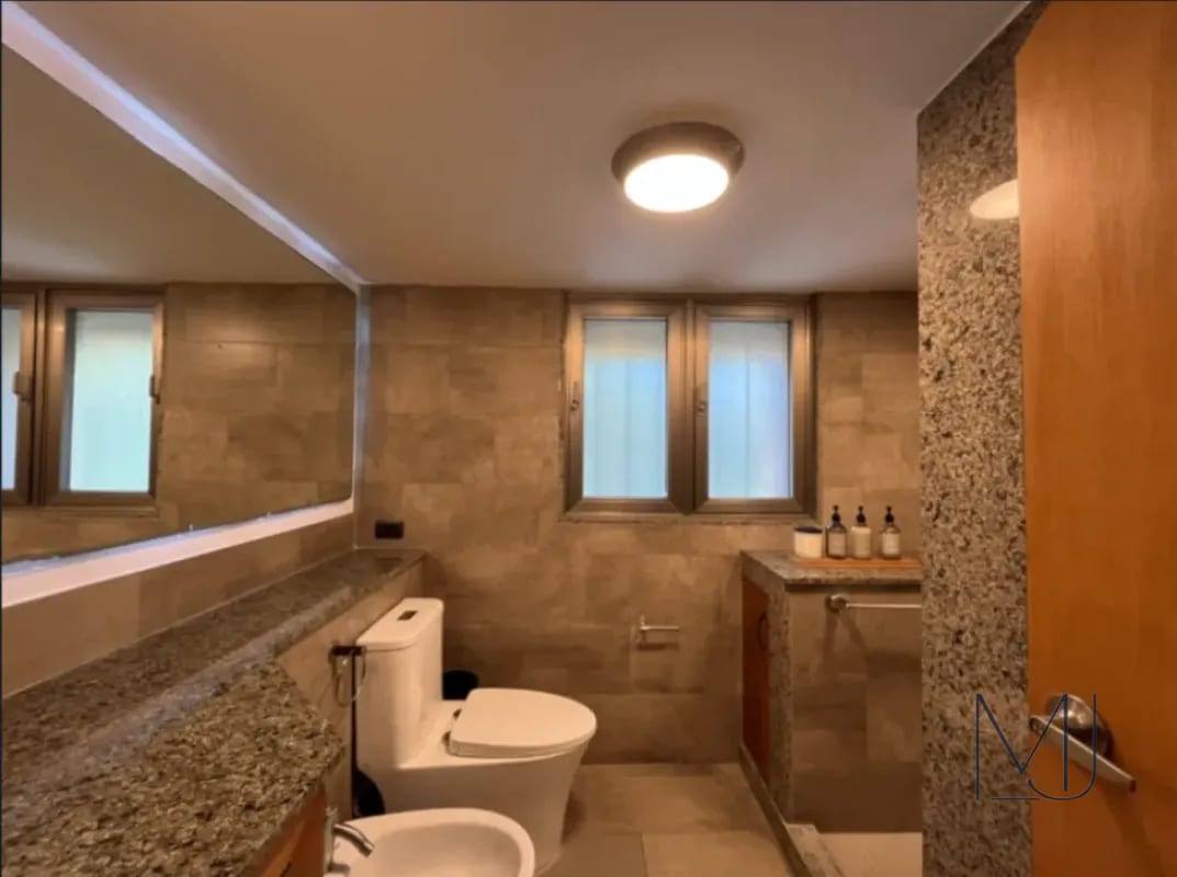 Apartamento en Alquiler | Colonia Oakland | Zona 10 | 2 terrazas amplias — Apartamento en Alquiler en Zona 10, Guatemala, Ciudad — foto 2 de 7