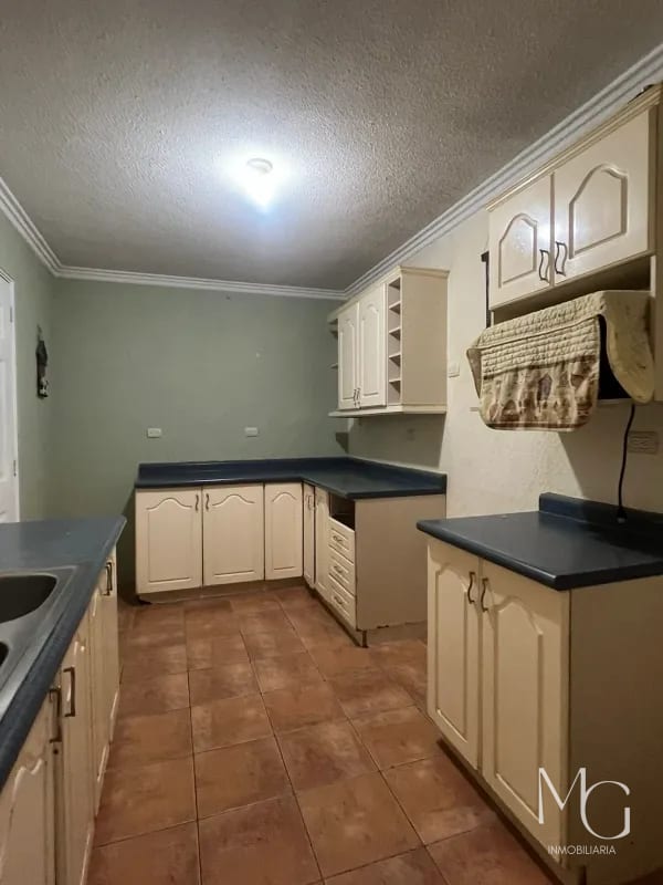 Casa en venta en villas de Picasso km 16.5 — Casa en Venta en Carretera a El Salvador, Guatemala, Ciudad — foto 12 de 13