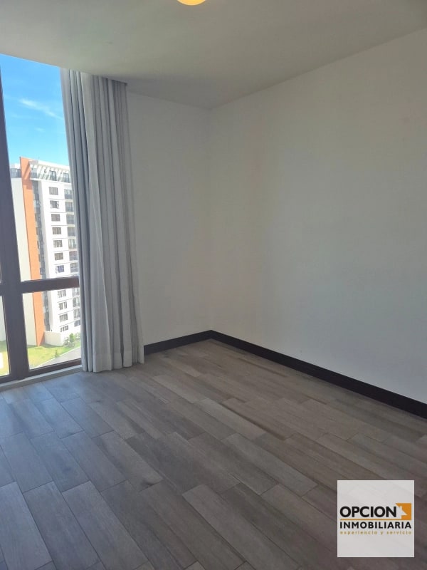 VENDO APARTAMENTO SAN ISIDRO 2021 TORRE 1 — Apartamento en Venta en San Isidro 20/21, Zona 16, Guatemala, Ciudad — foto 5 de 17