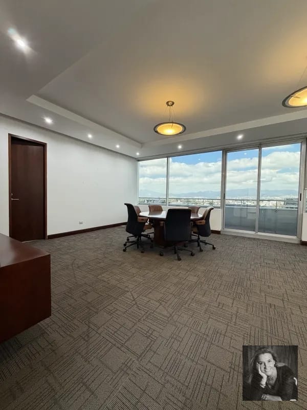 Oficina en Renta en Zona 10 Guatemala – 285 m² Corporativos — Oficina en Alquiler en Zona 10, Guatemala, Ciudad — foto 10 de 15