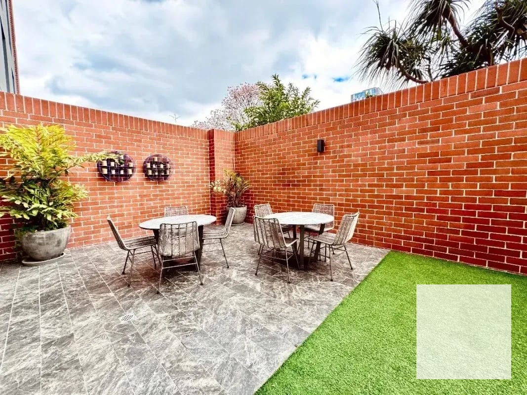 Moderno apartamento en el corazón de zona 10 — Apartamento en Venta en Monád, Zona 10, Guatemala, Ciudad — foto 5 de 16