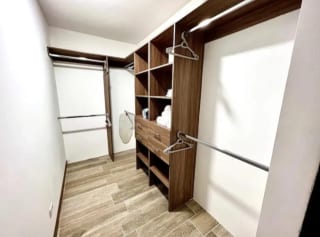APARTAMENTO AMUEBLADO EN RENTA ZONA 14 - CONDADO CATORCE — Apartamento en Alquiler en Condado La Villa, Zona 14, Guatemala, Ciudad — miniatura 3 de 17
