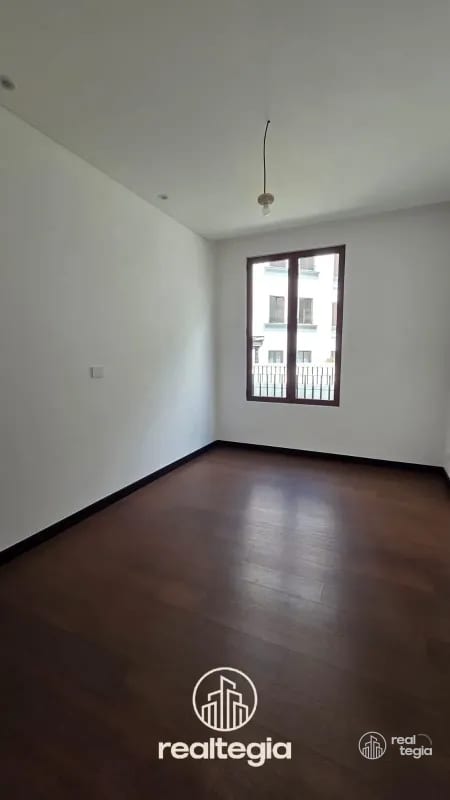 APARTAMENTO NOGALES DE CAYALÁ ZONA 16 — Apartamento en Venta en Zona 16, Guatemala, Ciudad — foto 6 de 10