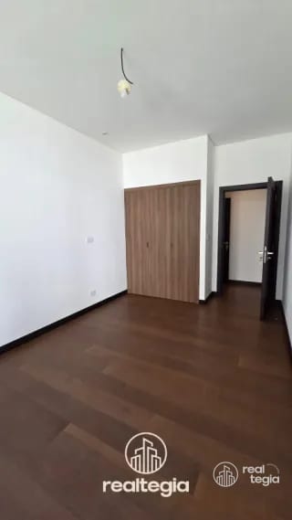 APARTAMENTO NOGALES DE CAYALÁ ZONA 16 — Apartamento en Venta en Zona 16, Guatemala, Ciudad — miniatura 5 de 10