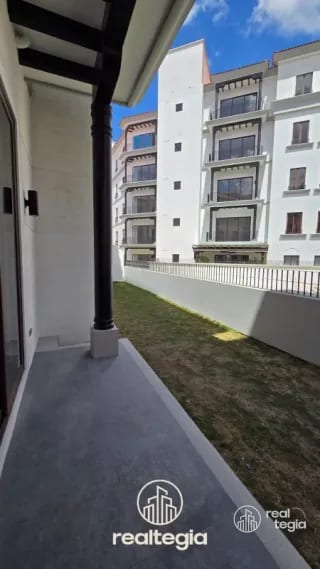 APARTAMENTO NOGALES DE CAYALÁ ZONA 16 — Apartamento en Venta en Zona 16, Guatemala, Ciudad — miniatura 2 de 10