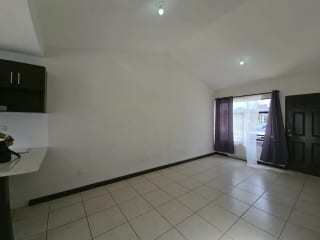 Se renta casa, 3 hab, Condado Santa Fé, CAES, Q2,900 — Casa en Alquiler en Carretera a El Salvador, Guatemala, Ciudad — miniatura 2 de 10