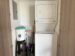 Amueblado y equipado / 3 dormitorios — Apartamento en Alquiler en Zona 10, Guatemala, Ciudad — miniatura 10 de 17