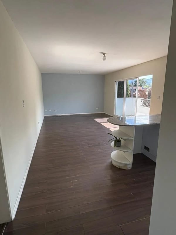 VENTA: AMPLIO APARTAMENTO ZONA 15 / LOS PILARES — Apartamento en Venta en Zona 15, Guatemala, Ciudad — foto 1 de 11