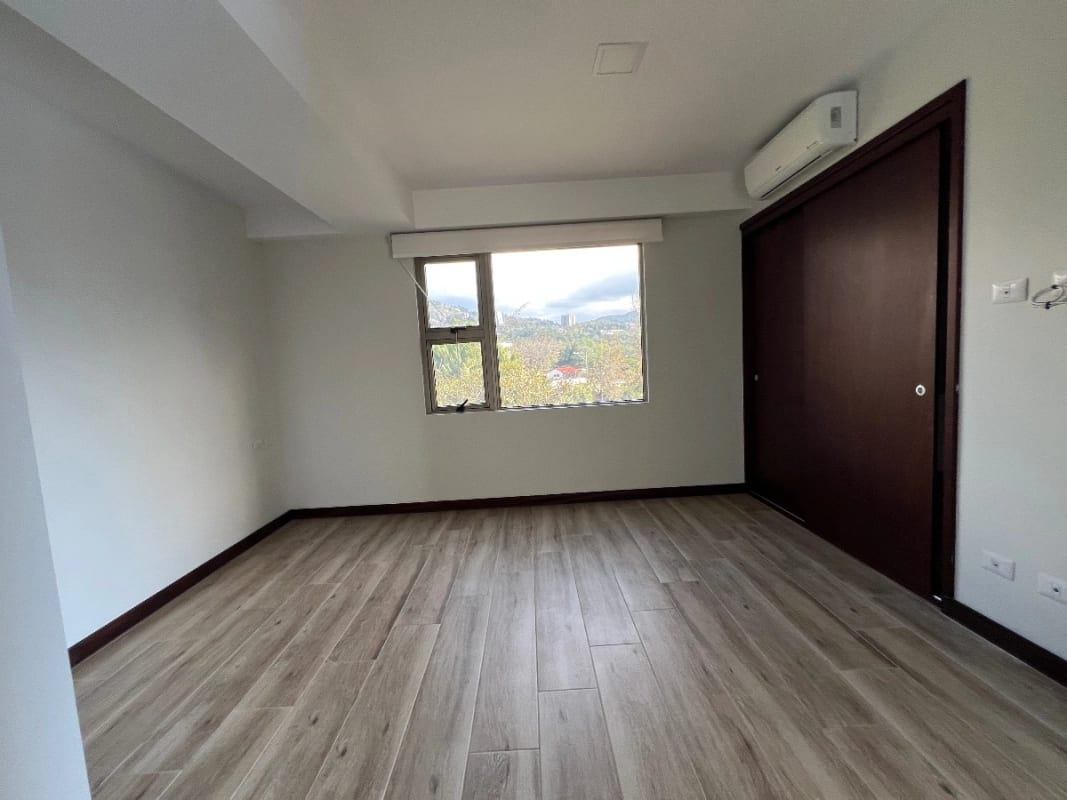 Zona 15 VH2, Apartamento Renta 97 MTS2, 2 Dormitorios, 2 Parqueos Tandem y Bodega Aire Acondicionado — Apartamento en Alquiler en Vista Hermosa II, Zona 15, Guatemala, Ciudad — foto 8 de 10