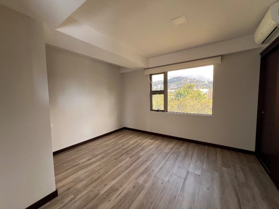 Zona 15 VH2, Apartamento Renta 97 MTS2, 2 Dormitorios, 2 Parqueos Tandem y Bodega Aire Acondicionado — Apartamento en Alquiler en Vista Hermosa II, Zona 15, Guatemala, Ciudad — foto 4 de 10