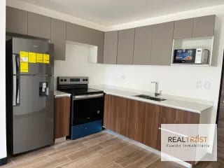 Apartamento en renta ubicado cerca de la universidad marroquín — Apartamento en Alquiler en Zona 10, Guatemala, Ciudad — miniatura 4 de 9