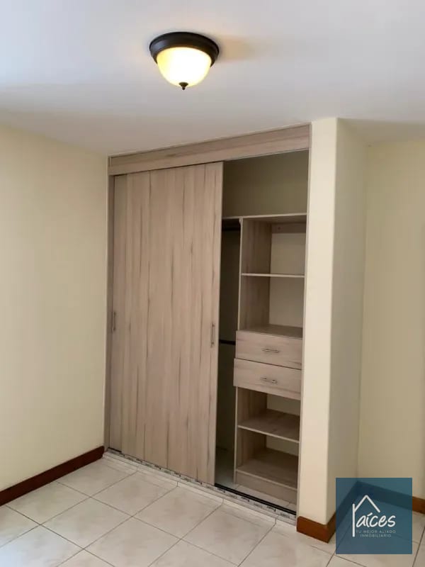 Townhouse/apto en venta VILLA REAL Zona 10 (D) — Apartamento en Venta en Villareal, Zona 10, Guatemala, Ciudad — foto 6 de 10