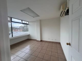 ALQUILER DE OFICINA LA RAMBLA ZONA 14 — Oficina en Alquiler en La Rambla, Zona 14, Guatemala, Ciudad — miniatura 6 de 10