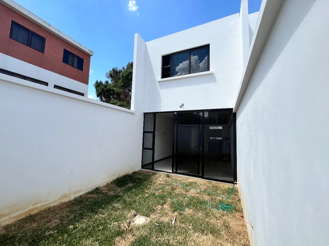 CASA DE 3 HABITACIONES EN VENTA  ZONA 16 HACIENDA REAL — Casa en Venta en Hacienda Real, Zona 16, Guatemala, Ciudad — foto 4 de 6