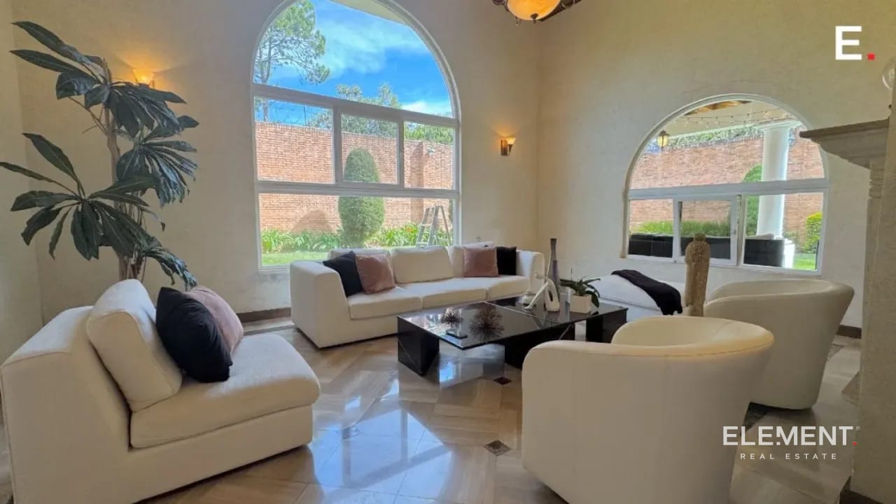 Casa en venta y renta - Villas del pinar, km 19.4 CES — Casa en Venta en Villas del Pinar, Carretera a El Salvador, Guatemala, Ciudad — foto 3 de 13