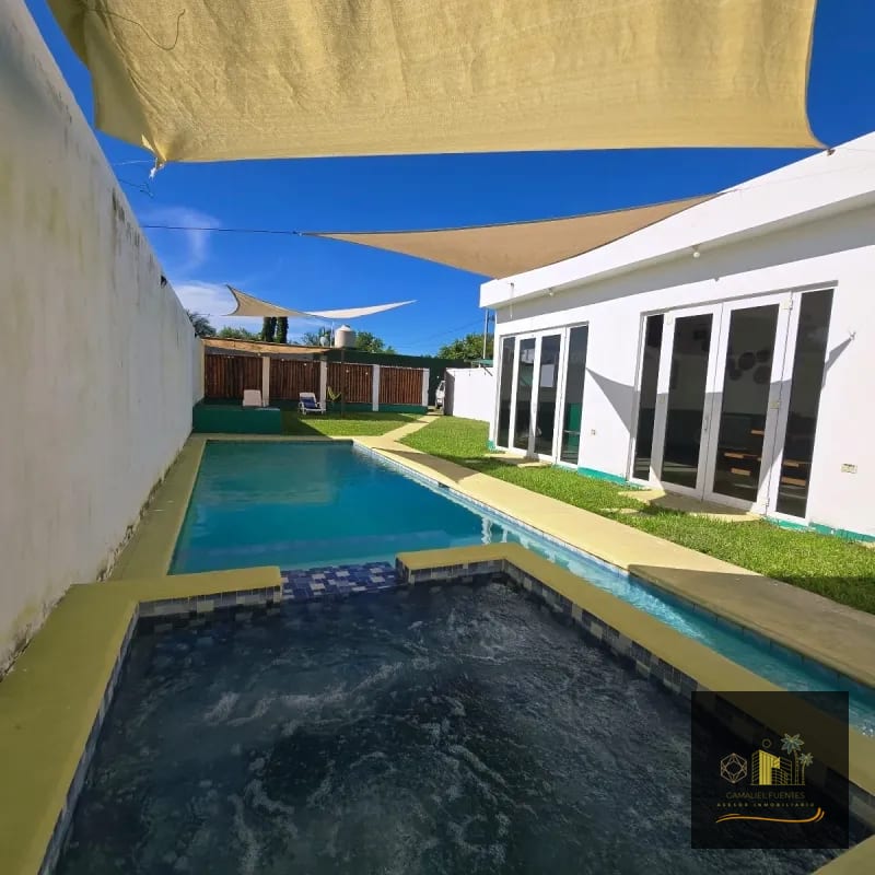 2 Casas de Playa en Venta en Monterrico — Casa vacacional en Venta en Monterrico, Santa Rosa — foto 2 de 17