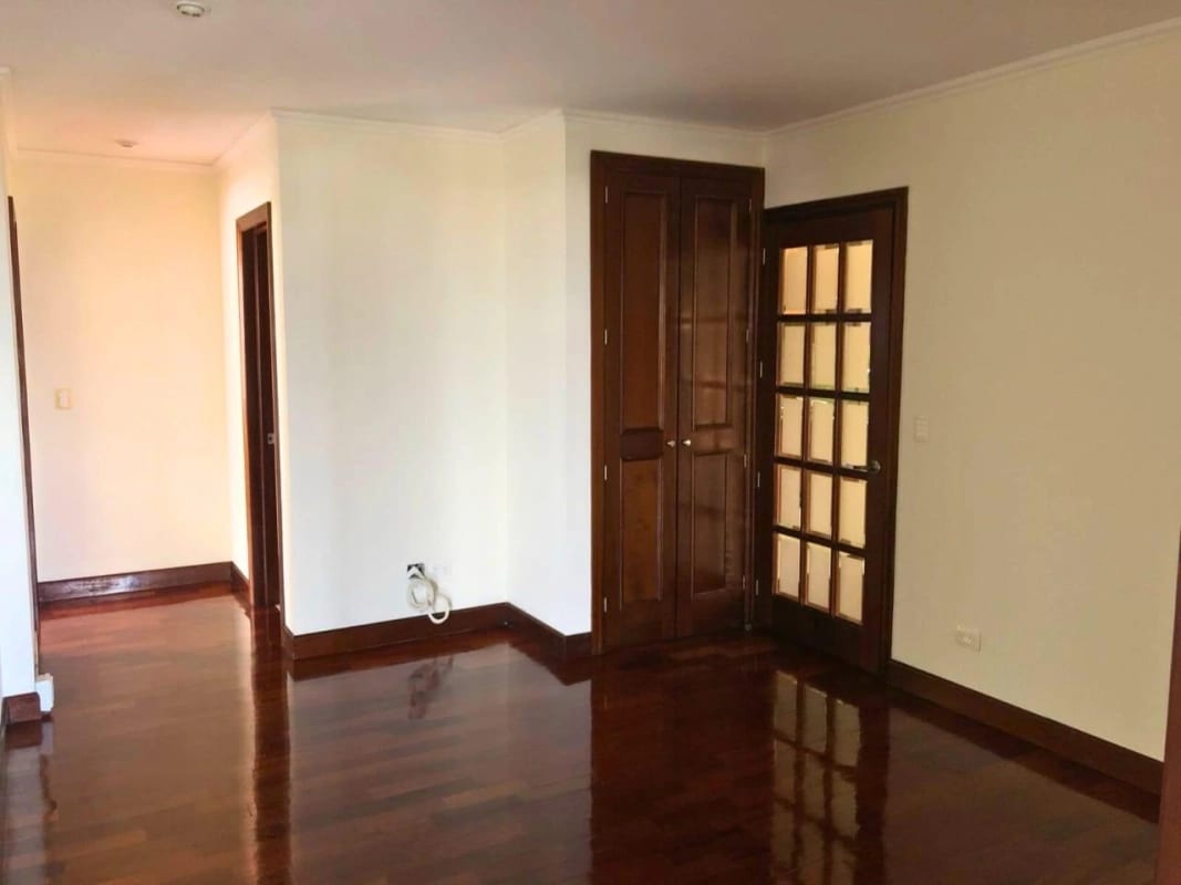 APARTAMENTO EN VENTA EXCLUSIVO EDIFICIO SAN ÁNGEL ZONA 14 — Apartamento en Venta en Zona 14, Guatemala, Ciudad — foto 12 de 13