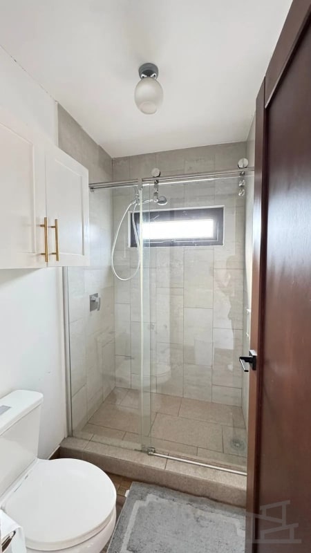 HERMOSA CASA EN VENTA San Cristóbal - Colonia Las Orquideas Sector A1 - A9. — Casa en Venta en Zona 8 Mixco, Guatemala, Ciudad — foto 7 de 17