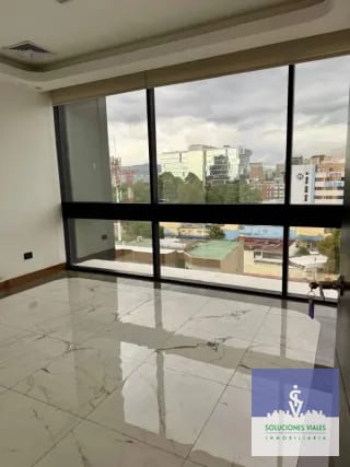 EDIFICIO RENOVATI, CLINICA EN ALQUILER, ZONA 10 — Clínica en Alquiler en Renovati, Zona 10, Guatemala, Ciudad — miniatura 1 de 7