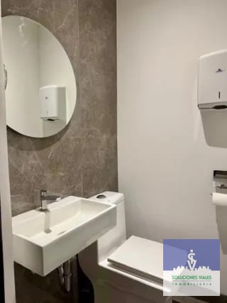 EDIFICIO RENOVATI, CLINICA EN ALQUILER, ZONA 10 — Clínica en Alquiler en Renovati, Zona 10, Guatemala, Ciudad — miniatura 3 de 7