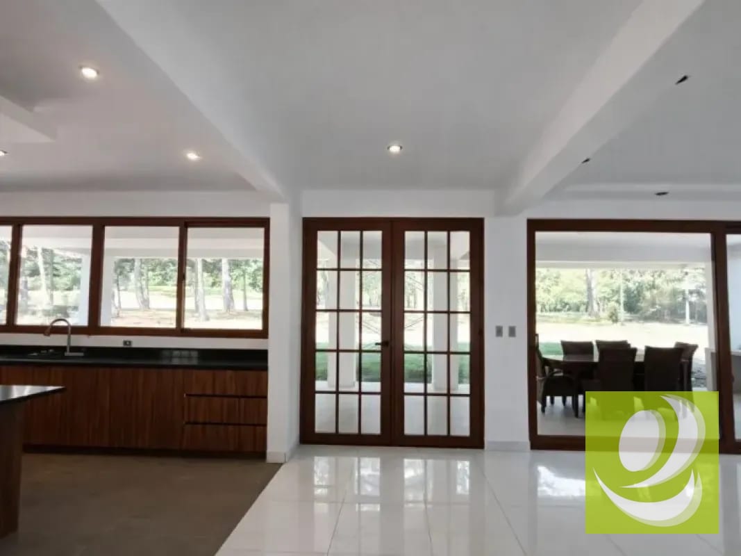 Casa nueva en Hacienda Nueva Country Club — Casa en Venta en San José Pinula, Guatemala, Ciudad — foto 2 de 8