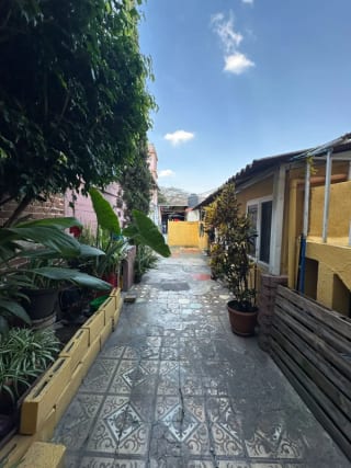 Propiedad para remodelar I Zona 11, Guatemala — Casa en Venta en Zona 11, Guatemala, Ciudad — miniatura 1 de 5