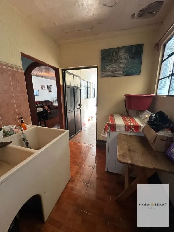 Propiedad para remodelar I Zona 11, Guatemala — Casa en Venta en Zona 11, Guatemala, Ciudad — foto 3 de 5