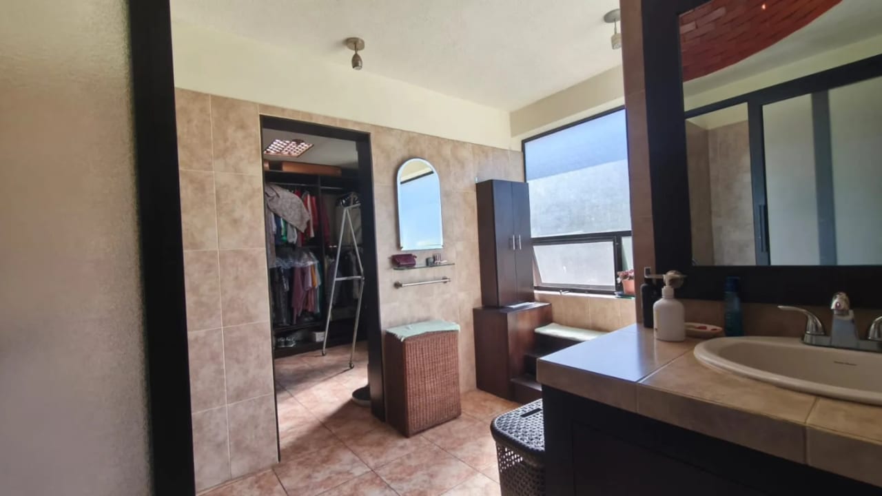 VENDO/RENTO Casa Bellas Luces, Sta. Catarina Pinula — Casa en Venta en Bellas Luces, Santa Catarina Pinula, Guatemala, Ciudad — foto 7 de 11