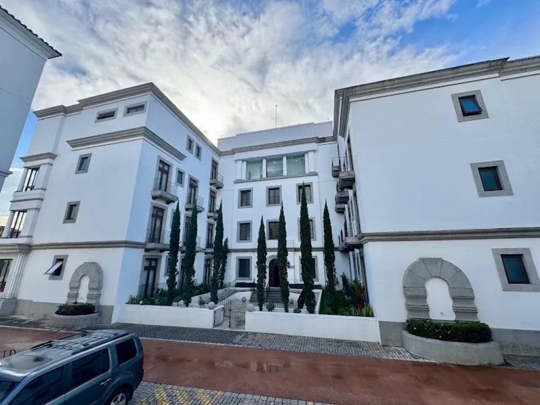 Apartamento en alquiler, Edificio Ramblas de Cayalà, zona 16 — Apartamento en Alquiler en Ramblas de Cayalá, Zona 16, Guatemala, Ciudad — foto 2 de 16
