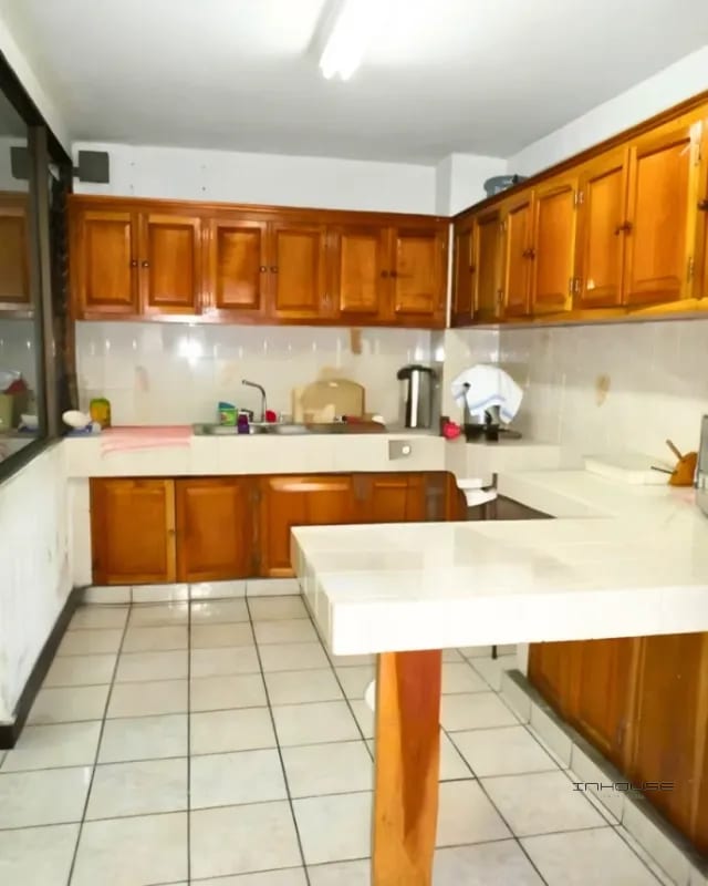 EDIFICIO EN VENTA EN ZONA 9 DE 4 NIVELES — Edificio en Venta en Zona 9, Guatemala, Ciudad — foto 2 de 8