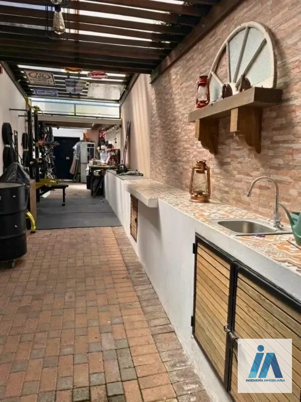 CASA EN VENTA📍La Fontana 2, Carretera al Salvador Km. 25.5 Esta impresionante residencia combina espacios diseñados para cada integrante de la familia — Casa en Venta en Carretera a El Salvador, Guatemala, Ciudad — foto 3 de 12