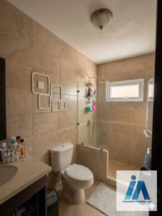 CASA EN VENTA📍La Fontana 2, Carretera al Salvador Km. 25.5 Esta impresionante residencia combina espacios diseñados para cada integrante de la familia — Casa en Venta en Carretera a El Salvador, Guatemala, Ciudad — miniatura 2 de 12